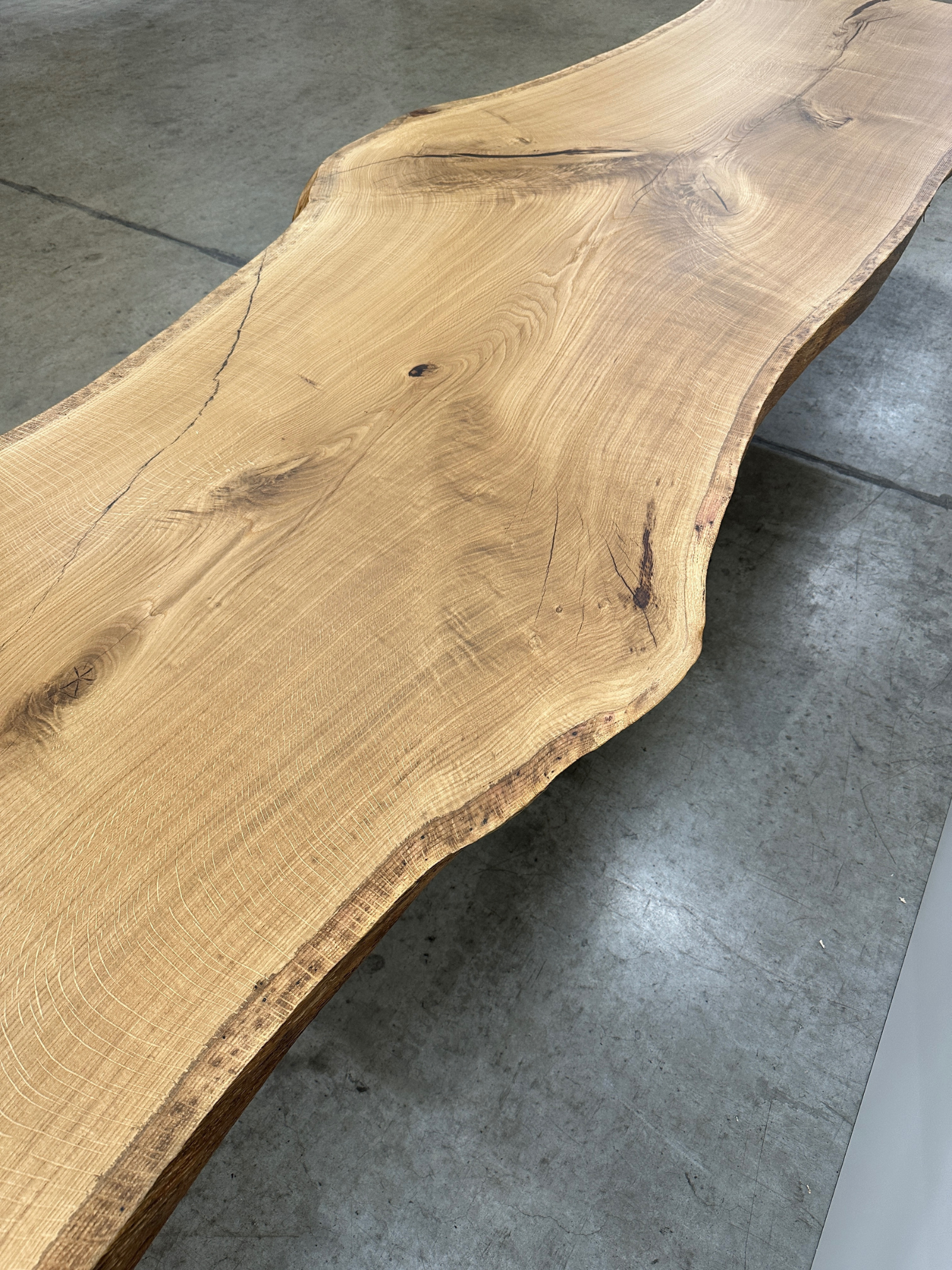 Solid WILD-OAK - T9 - 377 x 110-90 x 7cm