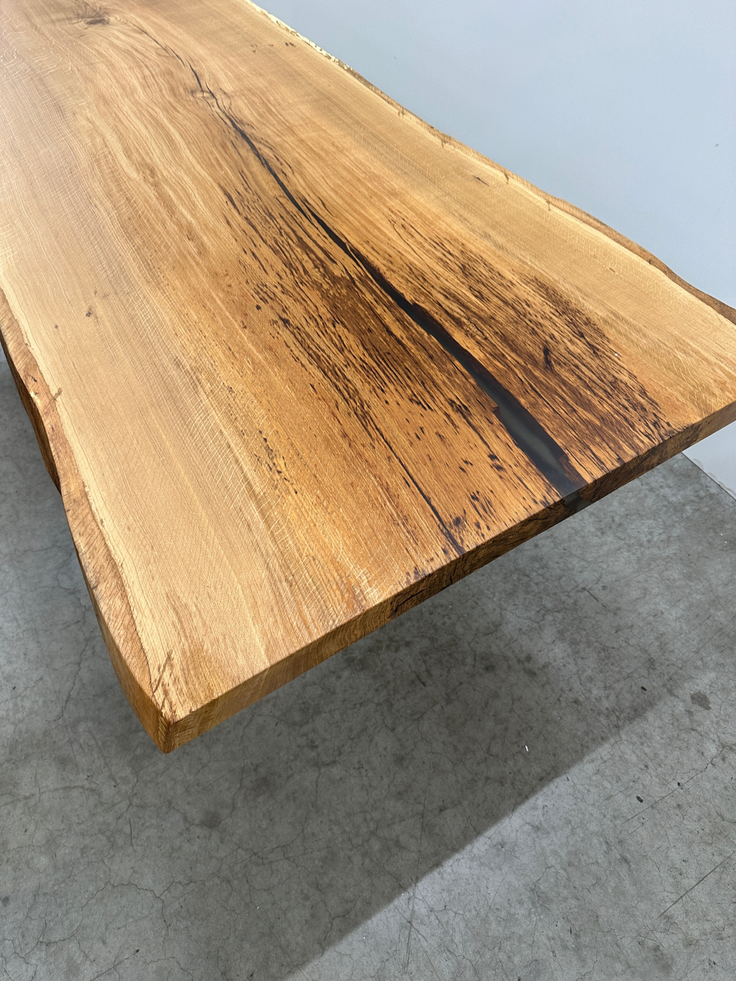 Solid wild Oak - T23 - 259 x 87-102 x 6cm