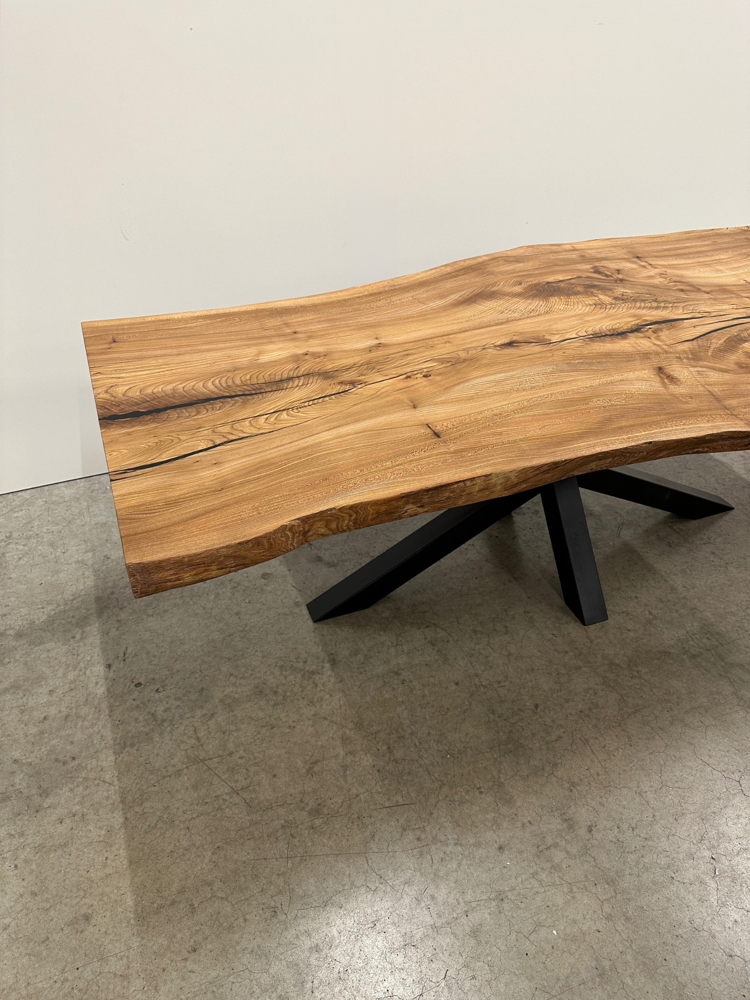 ELM DEN HAAG - T28 - 241 x 95-117x 5,5cm