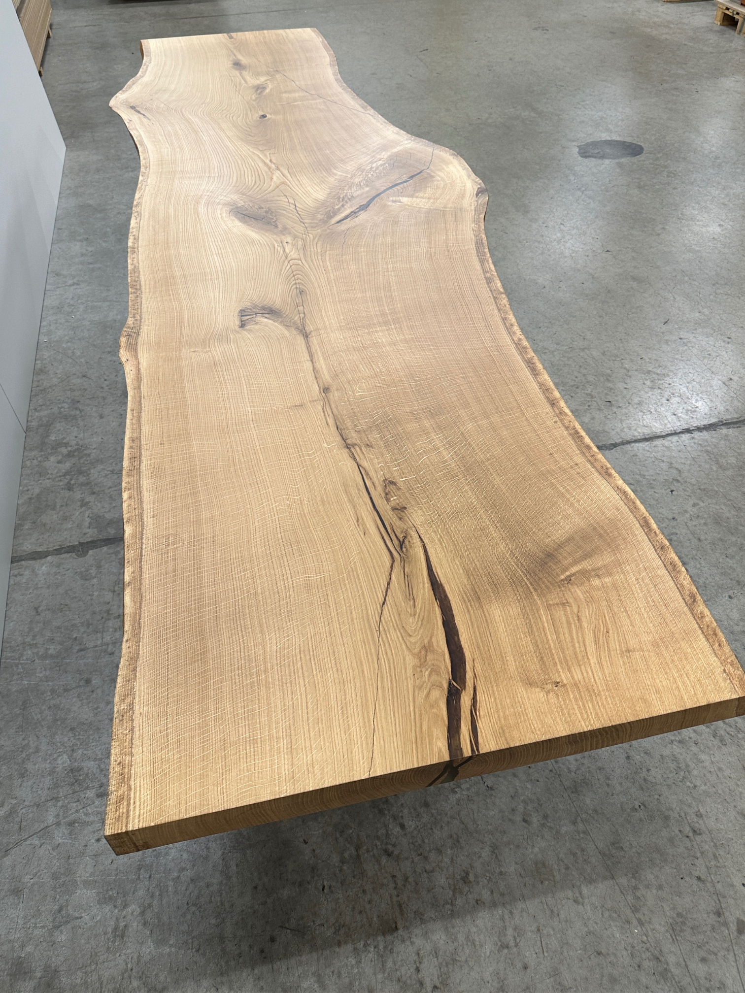 Solid WILD-OAK - T9 - 377 x 110-90 x 7cm