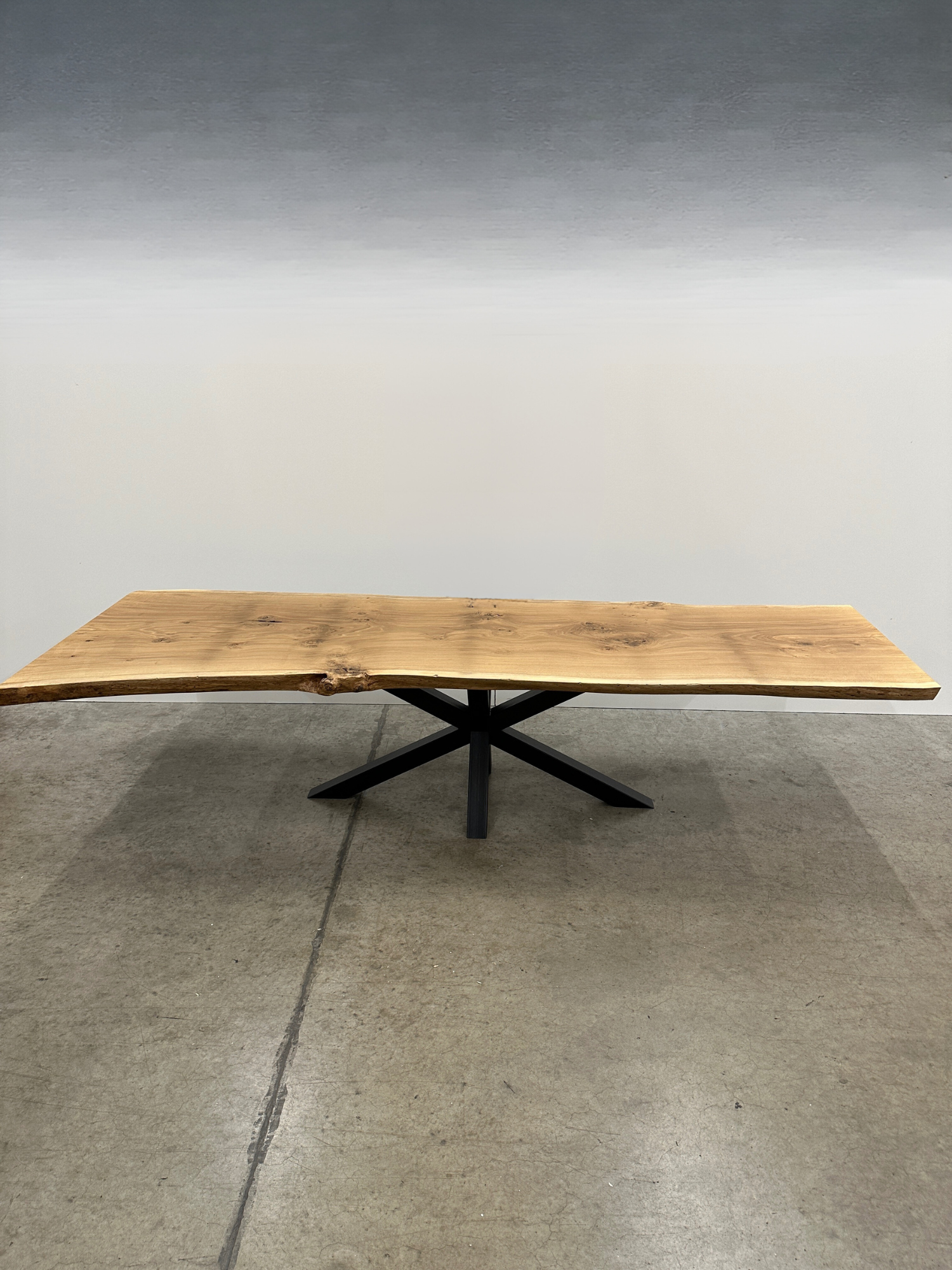 Roble silvestre macizo - T20 - 323 x 90-103 x 7 cm