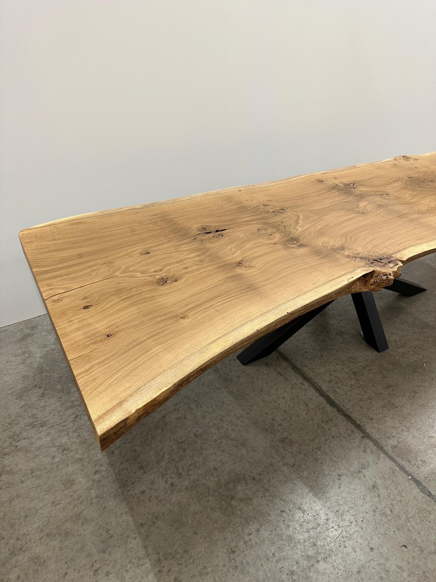 Roble silvestre macizo - T20 - 323 x 90-103 x 7 cm