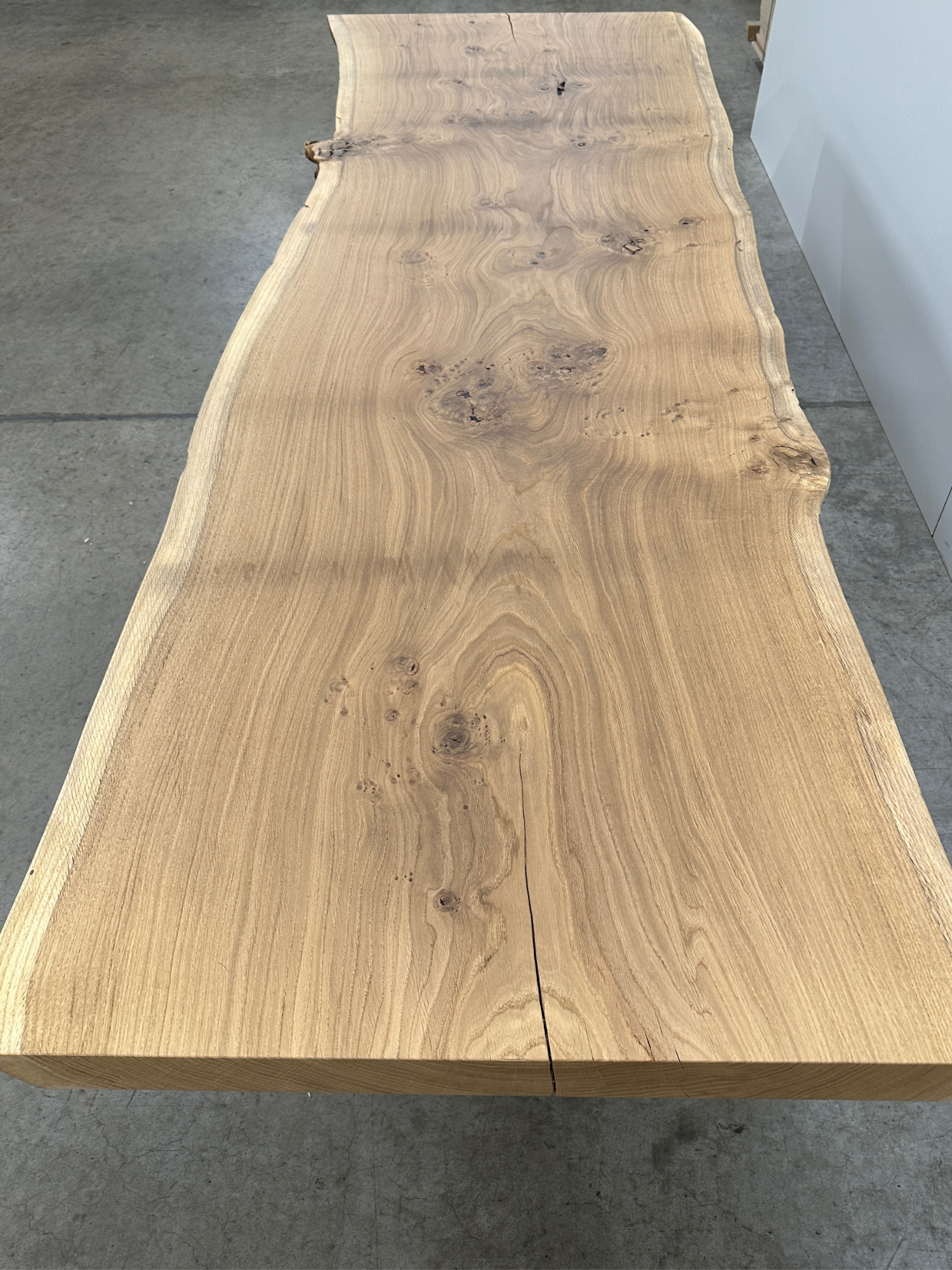 Roble silvestre macizo - T20 - 323 x 90-103 x 7 cm