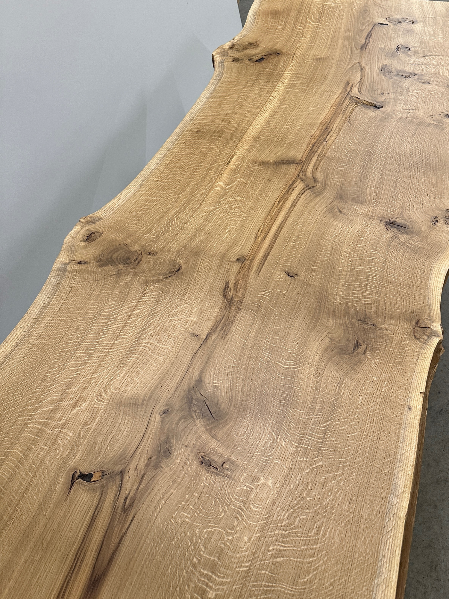 ROBLE SILVESTRE macizo - T15 - 340 x 89 - 103 x 6,5 cm